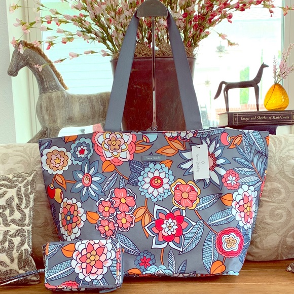 Vera Bradley Handbags - 2 piece Vera Bradley Tropical Evening Lighten Up